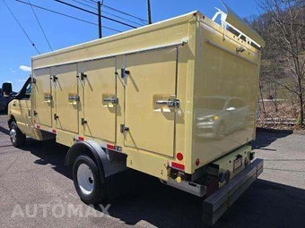 2022 Ford E-450 Cutaway DRW - miniatura 2