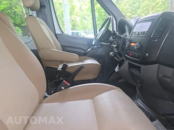 2022 Ford E-Transit Base - miniatura 8