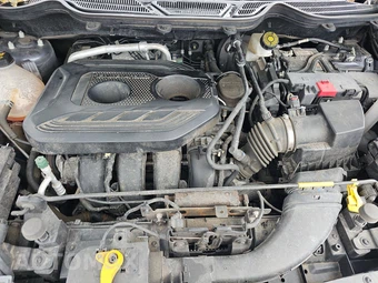2022 Ford EcoSport SE – miniatura 15