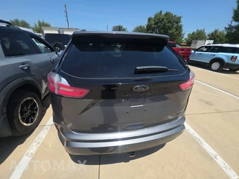 2022 Ford Edge SE - miniatura 5
