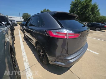 2022 Ford Edge SE - miniatura 6
