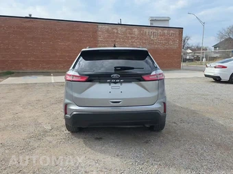 2022 Ford Edge SE - miniatura 4