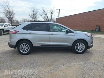 2022 Ford Edge SE - miniatura 5