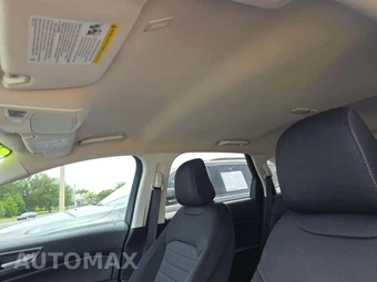 2022 Ford Edge SE – miniatura 8
