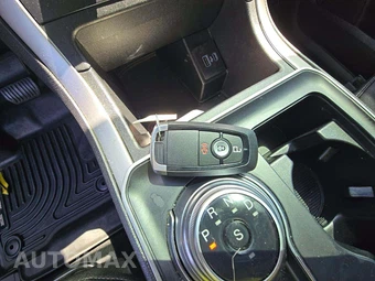 2022 Ford Edge SE - miniatura 8