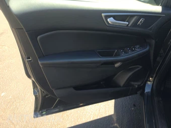 2022 Ford Edge SE – miniatura 9