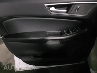2022 Ford Edge SEL – miniatura 9