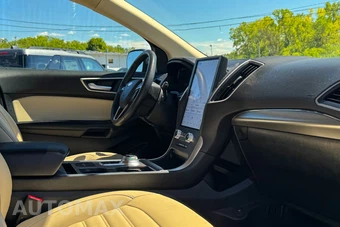 2022 Ford Edge SEL – miniatura 10