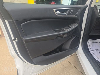 2022 Ford Edge SEL – miniatura 9