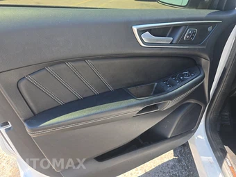2022 Ford Edge ST – miniatura 9