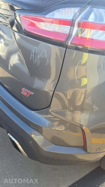 2022 Ford Edge ST - miniatura 15