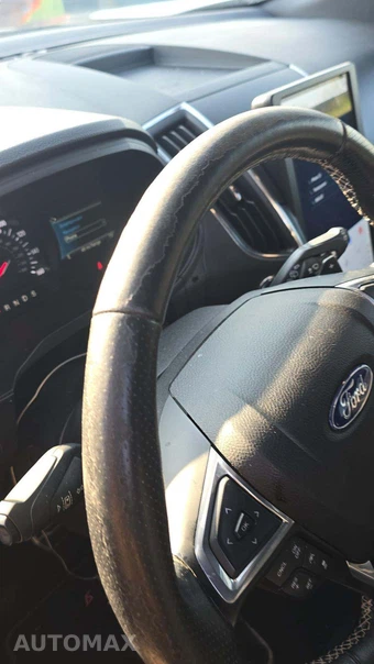 2022 Ford Edge ST - miniatura 16