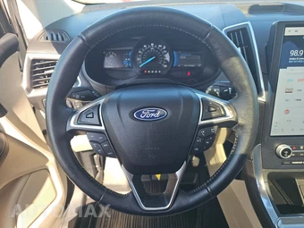 2022 Ford Edge Titanium – miniatura 10
