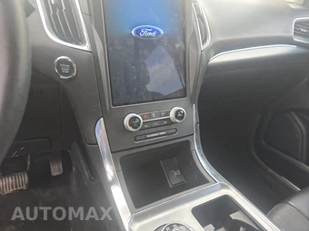 2022 Ford Edge Titanium - miniatura 11