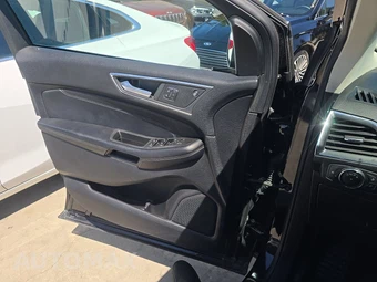 2022 Ford Edge Titanium - miniatura 9