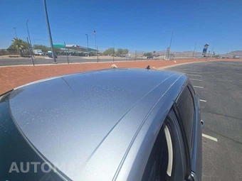 2022 Ford Edge Titanium - miniatura 9