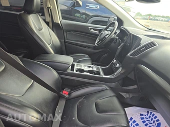 2022 Ford Edge Titanium – miniatura 8
