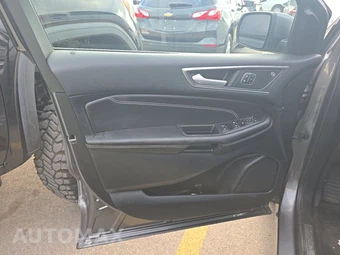 2022 Ford Edge Titanium – miniatura 9