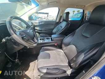 2022 Ford Edge Titanium – miniatura 7