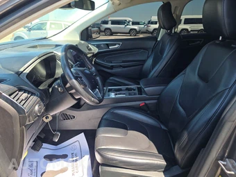 2022 Ford Edge Titanium – miniatura 6