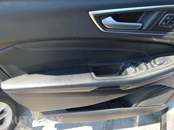 2022 Ford Edge Titanium – miniatura 8