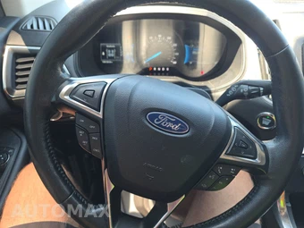2022 Ford Edge Titanium – miniatura 9