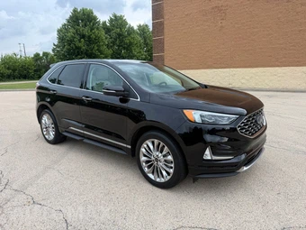 2022 Ford Edge Titanium - miniatura 2