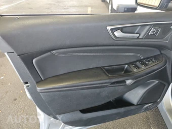 2022 Ford Edge Titanium - miniatura 9