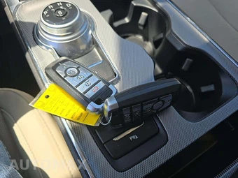 2022 Ford Edge Titanium - miniatura 5