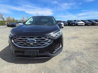 2022 Ford Edge Titanium - miniatura 2