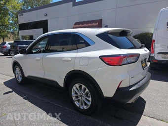 2022 Ford Escape Hybrid SE - miniatura 2