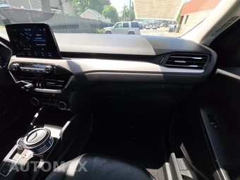 2022 Ford Escape Hybrid SEL - miniatura 19