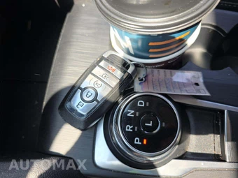 2022 Ford Escape Hybrid SEL - miniatura 8