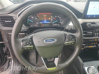 2022 Ford Escape Plug-In Hybrid SE - miniatura 10