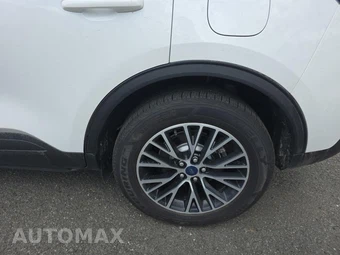 2022 Ford Escape Plug-In Hybrid SE - miniatura 11