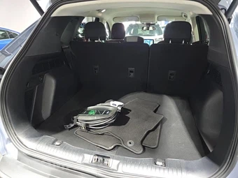 2022 Ford Escape Plug-In Hybrid SE - miniatura 19