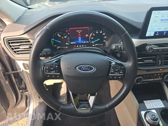 2022 Ford Escape Plug-In Hybrid SE - miniatura 10
