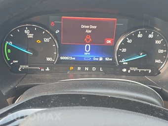 2022 Ford Escape Plug-In Hybrid SE - miniatura 12