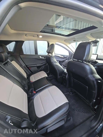 2022 Ford Escape Plug-In Hybrid Titanium - miniatura 16