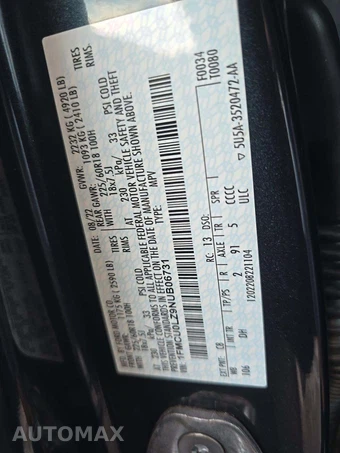 2022 Ford Escape Plug-In Hybrid Titanium - miniatura 5