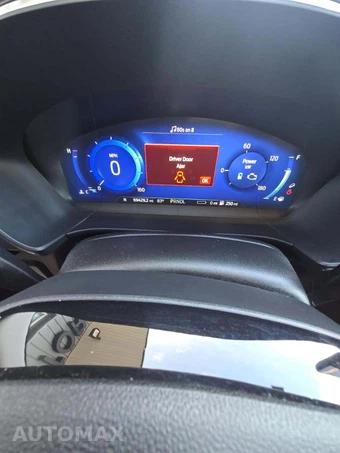 2022 Ford Escape Plug-In Hybrid Titanium - miniatura 9