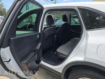 2022 Ford Escape S – miniatura 13