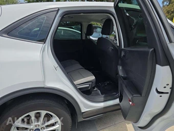 2022 Ford Escape S – miniatura 16