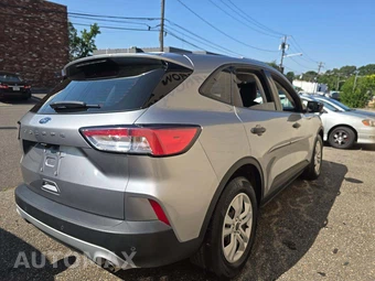 2022 Ford Escape S – miniatura 3
