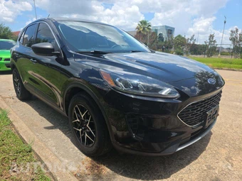 2022 Ford Escape SE – miniatura 4