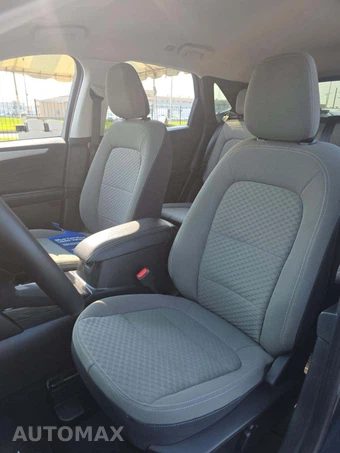 2022 Ford Escape SE - miniatura 6