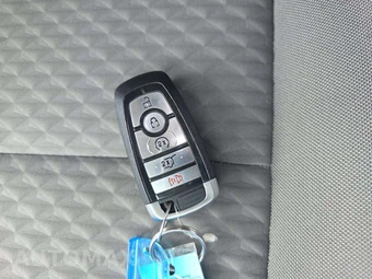 2022 Ford Escape SE - miniatura 8