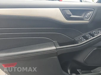 2022 Ford Escape SE – miniatura 9