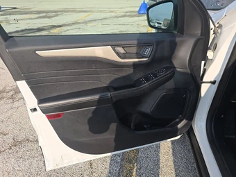 2022 Ford Escape SE - miniatura 9