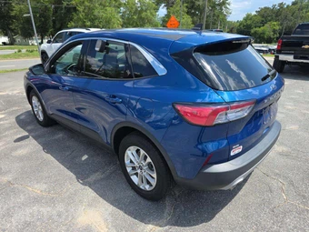 2022 Ford Escape SE - miniatura 2